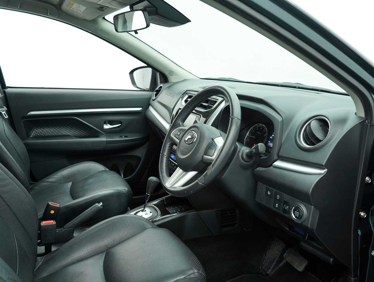 used 2020 Perodua Aruz AV 1.5