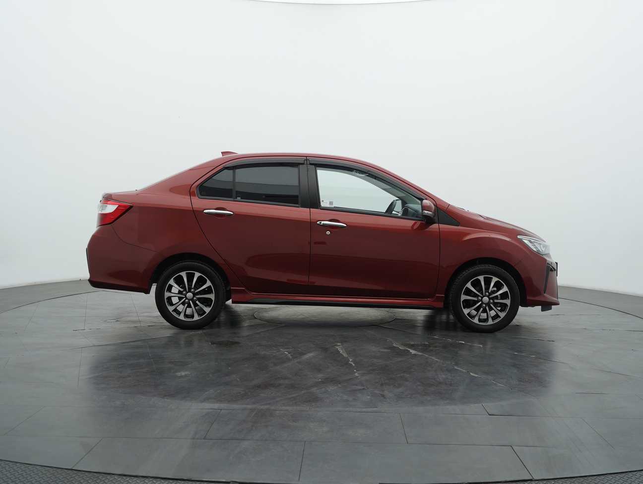 terpakai 2022 Perodua Bezza Advance 1.3