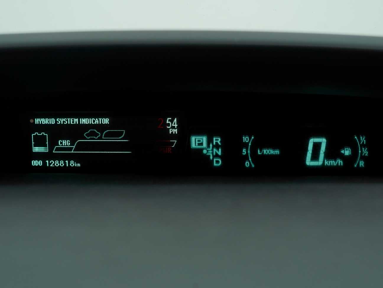 used 2012 Toyota PRIUS LUXURY (HYBRID) 1.8