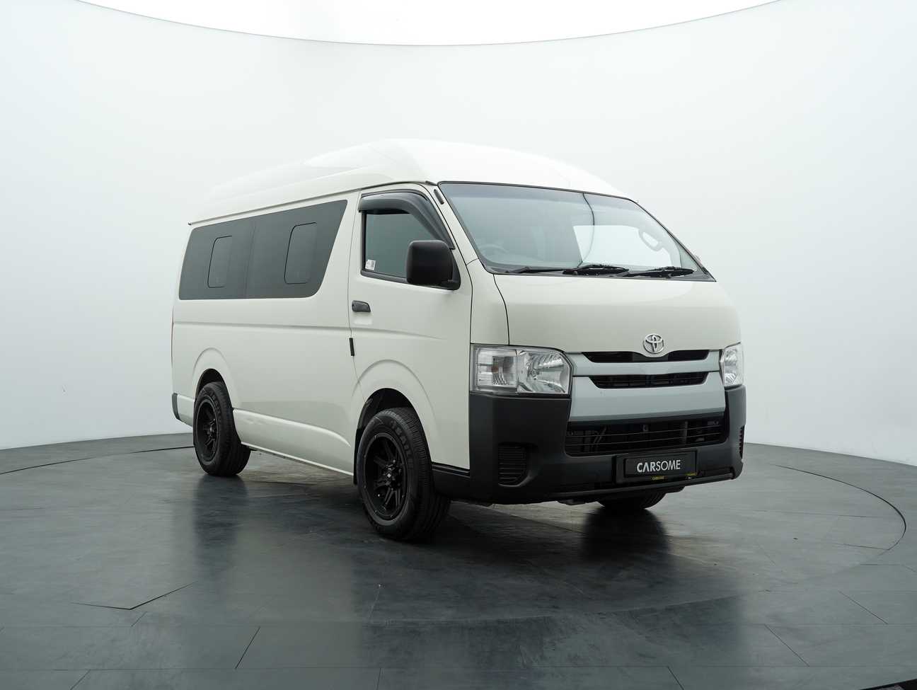used 2015 Toyota Hiace Window Van 2.7