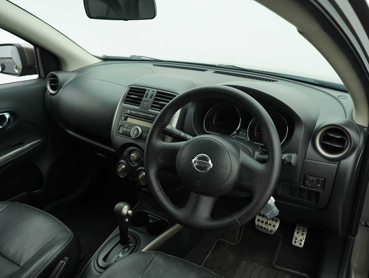 used 2013 Nissan Almera V 1.5