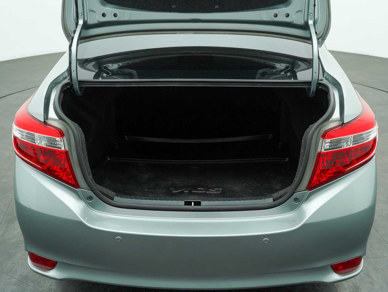 terpakai 2014 Toyota Vios J 1.5