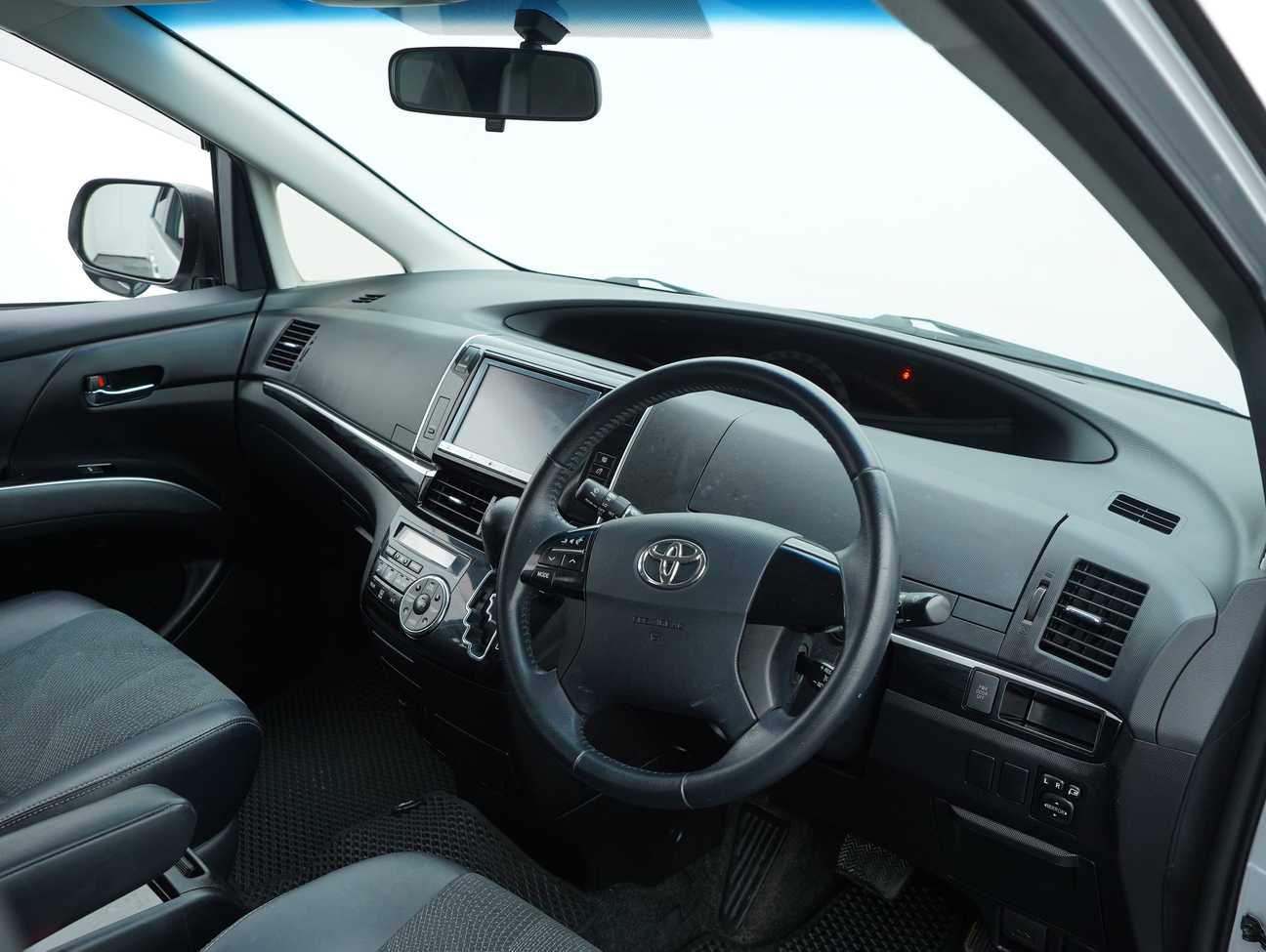 used 2014 Toyota Estima Aeras 2.4