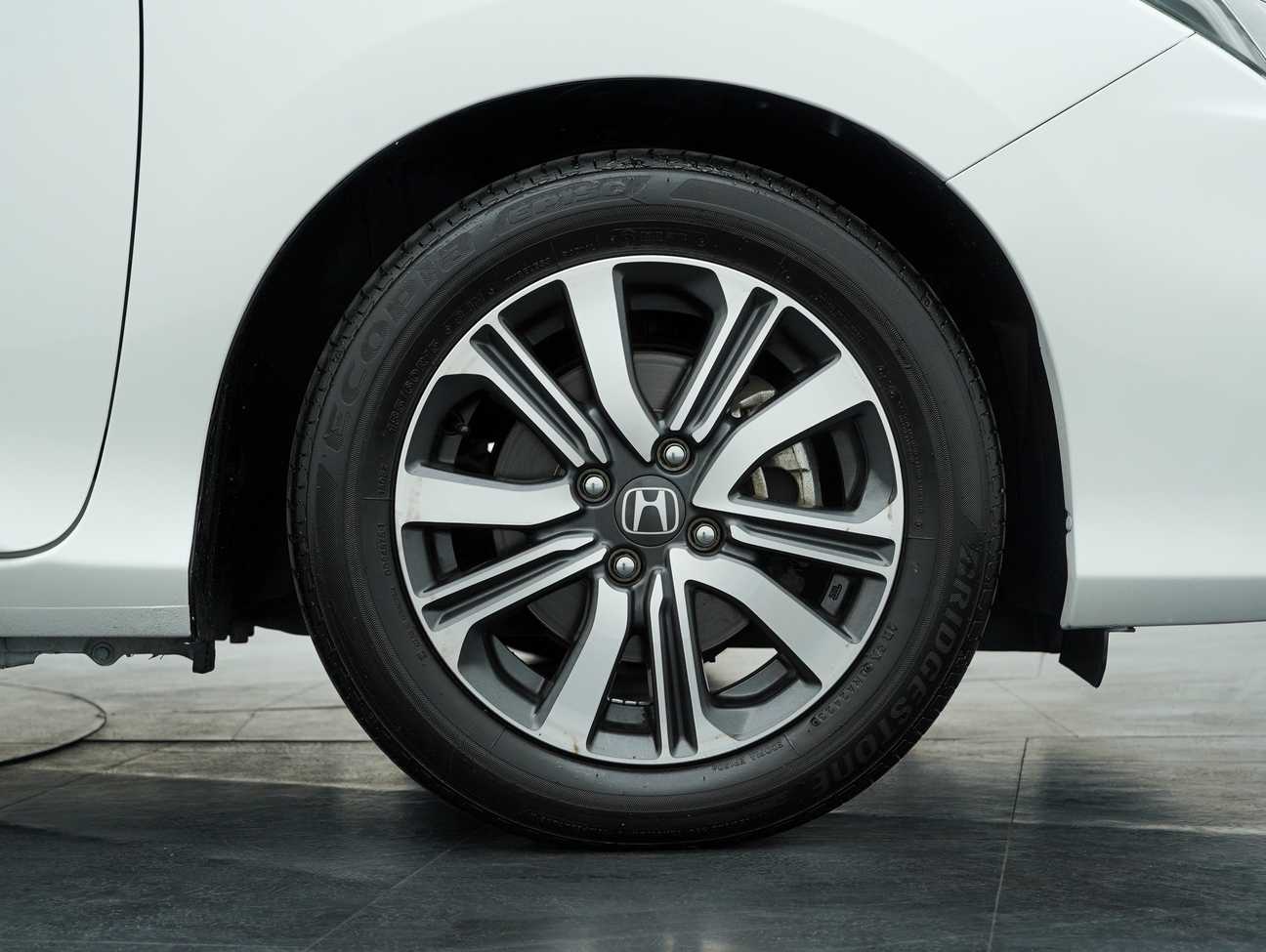 terpakai 2018 Honda City E i-VTEC 1.5