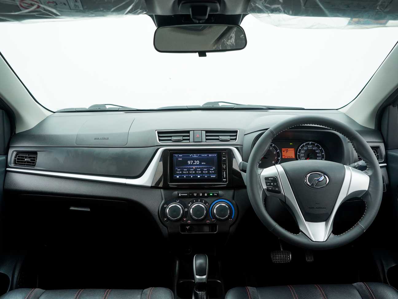 terpakai 2022 Perodua Bezza Advance 1.3