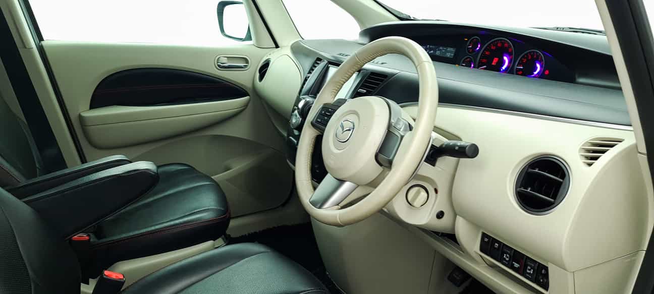 used 2017 Mazda BIANTE SKYACTIV-G 2.0