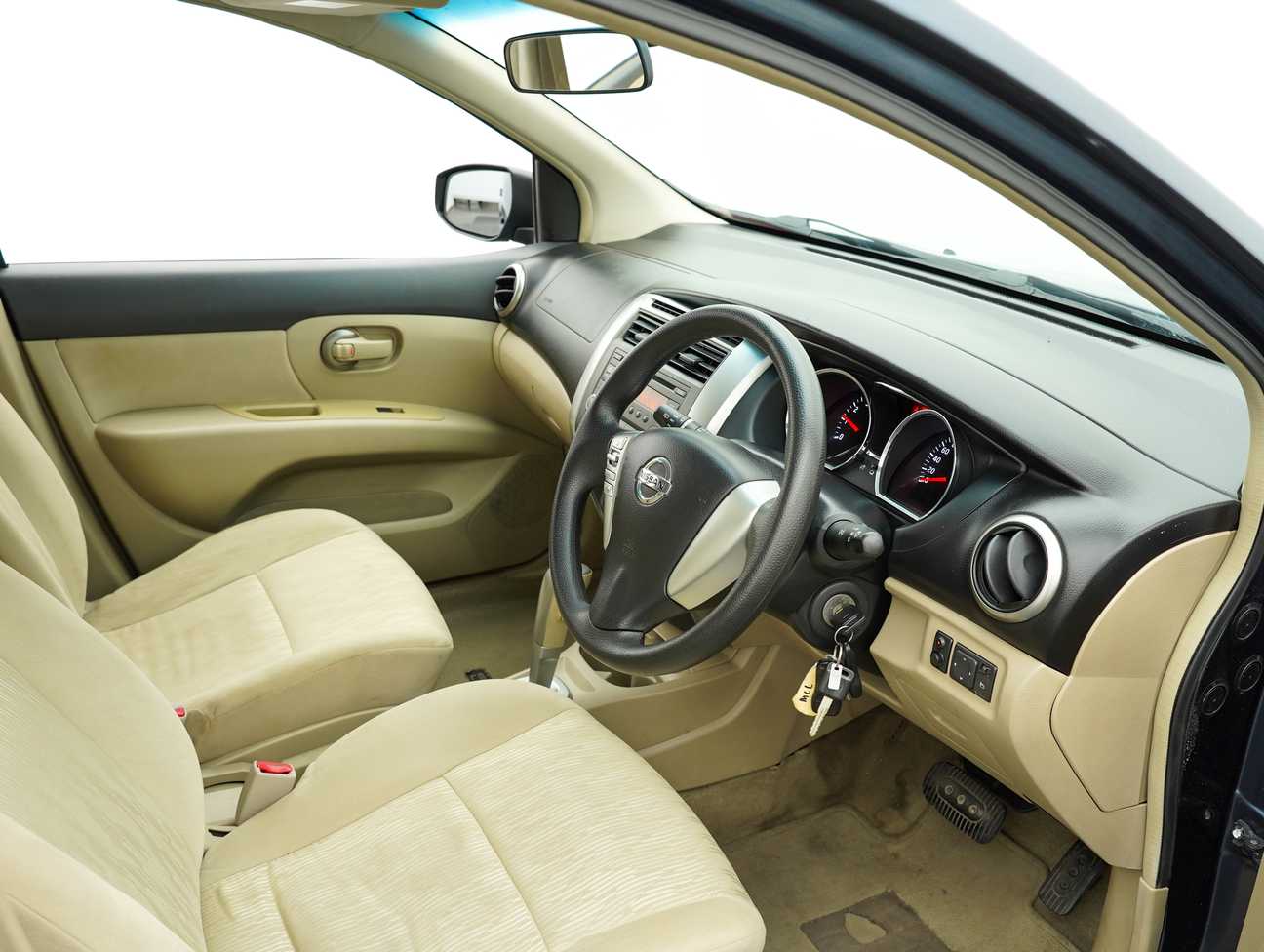 used 2014 Nissan Grand Livina Comfort 1.6