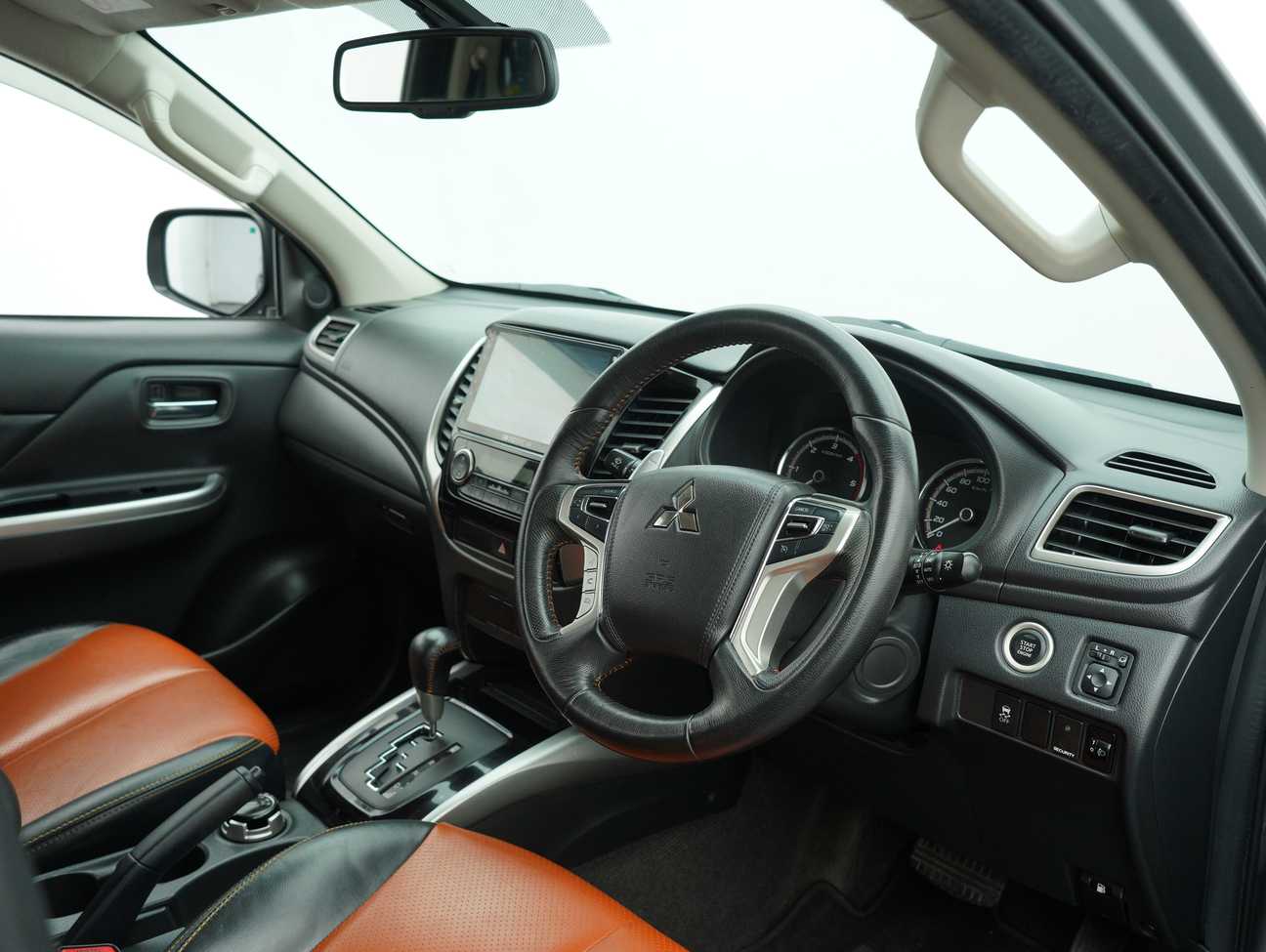 used 2018 Mitsubishi Triton VGT Athlete Dual Cab 4X4 2.4