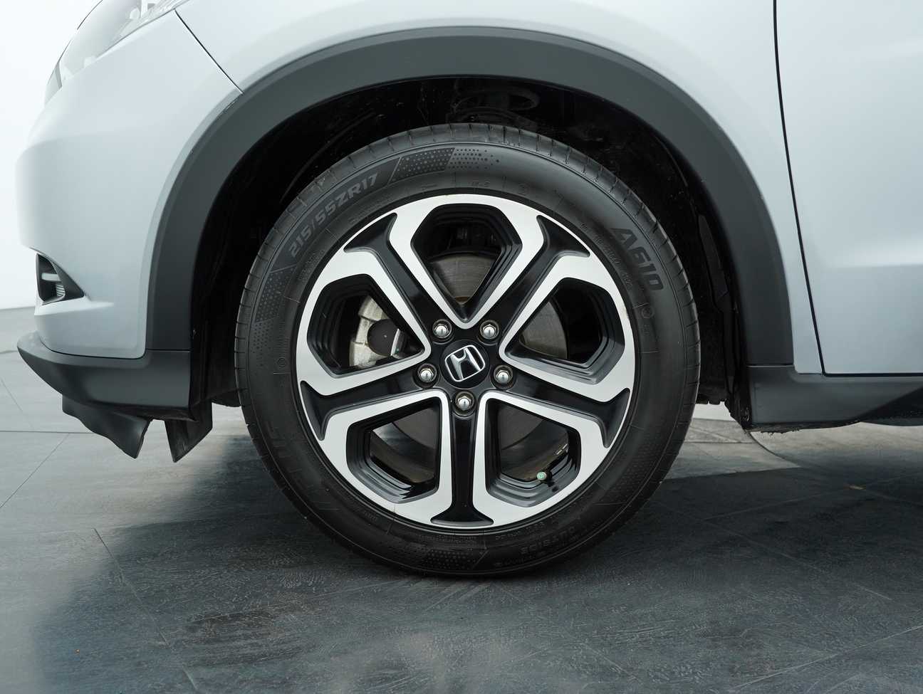 used 2017 Honda HR-V V 1.8