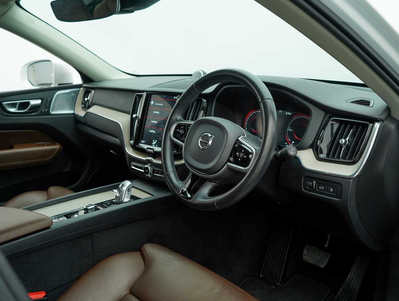 terpakai 2019 Volvo XC60 T8 Twin Engine Inscription 2.0