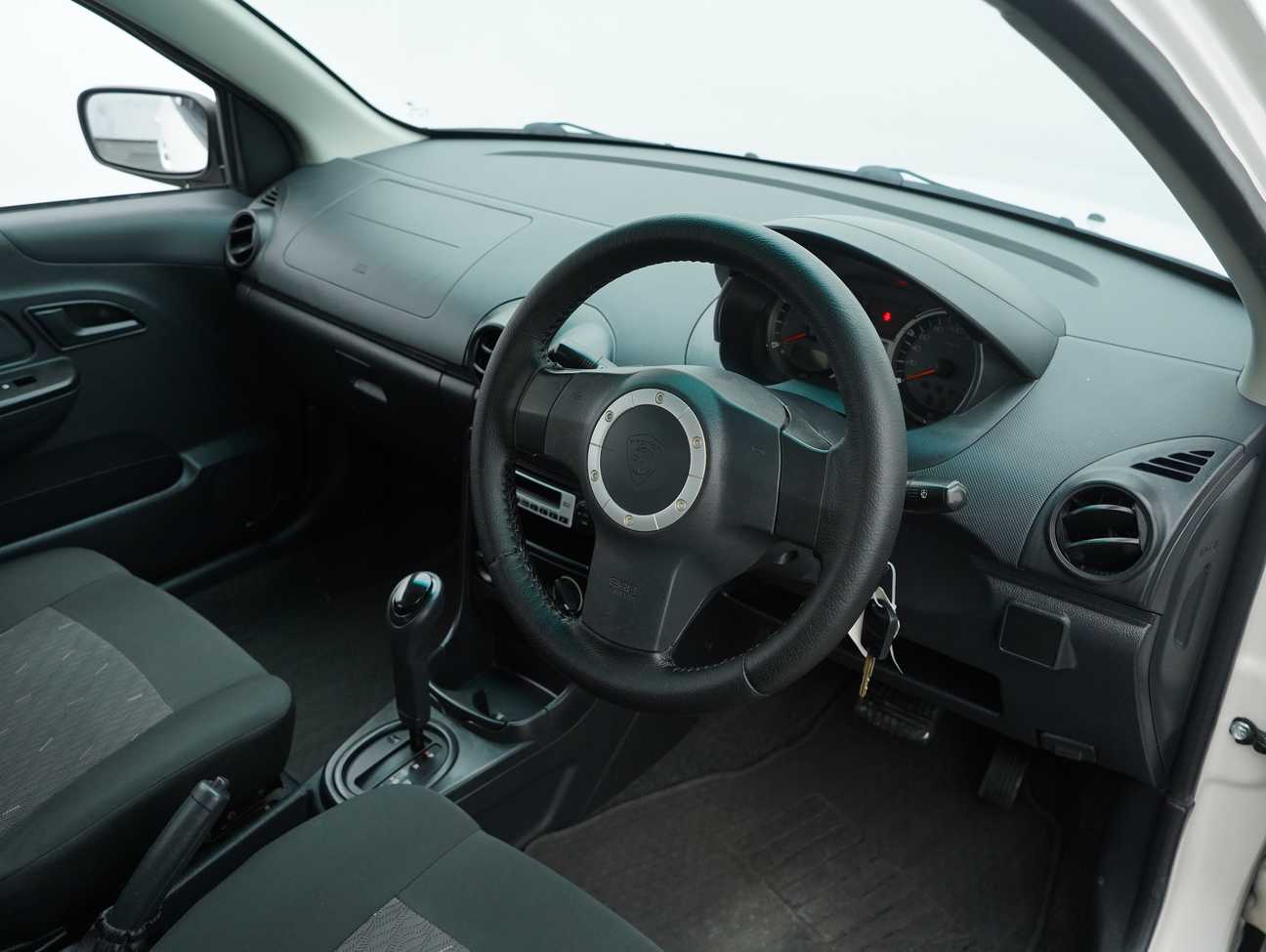 terpakai 2014 Proton Saga SV 1.3