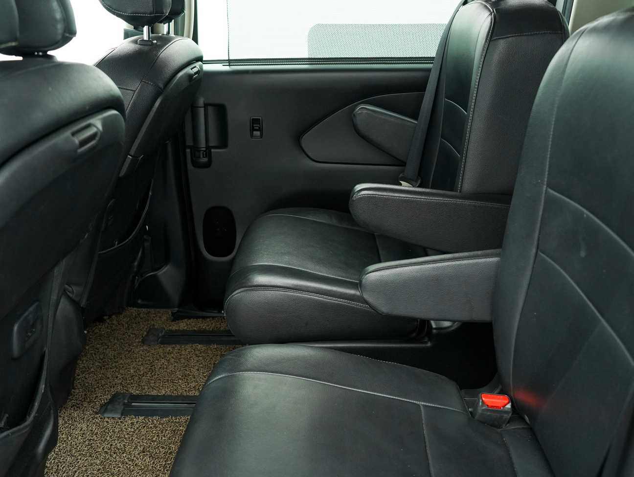 used 2018 Nissan Serena S-Hybrid High-Way Star 2.0