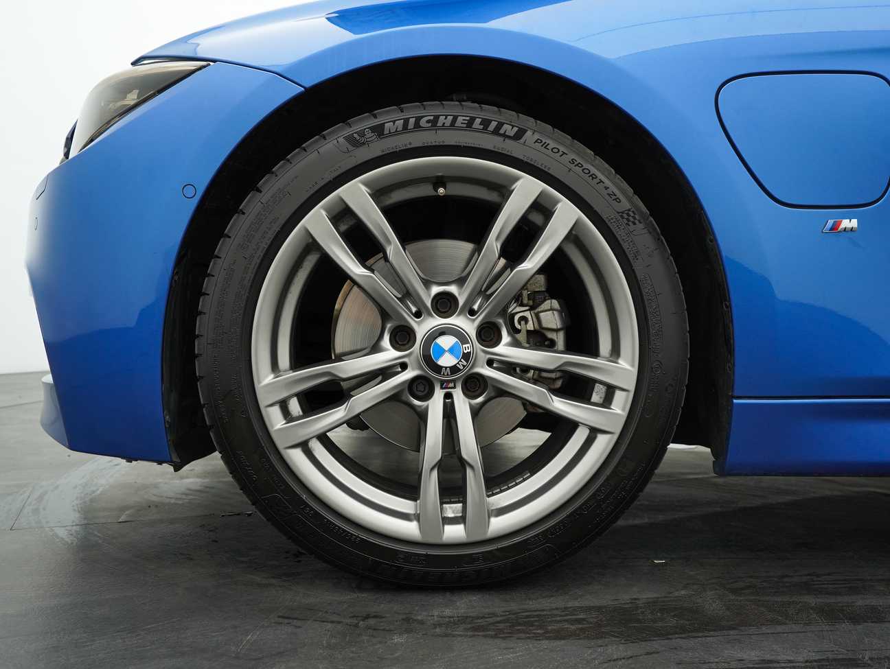 terpakai 2017 BMW 3 30E M SPORT 2.0