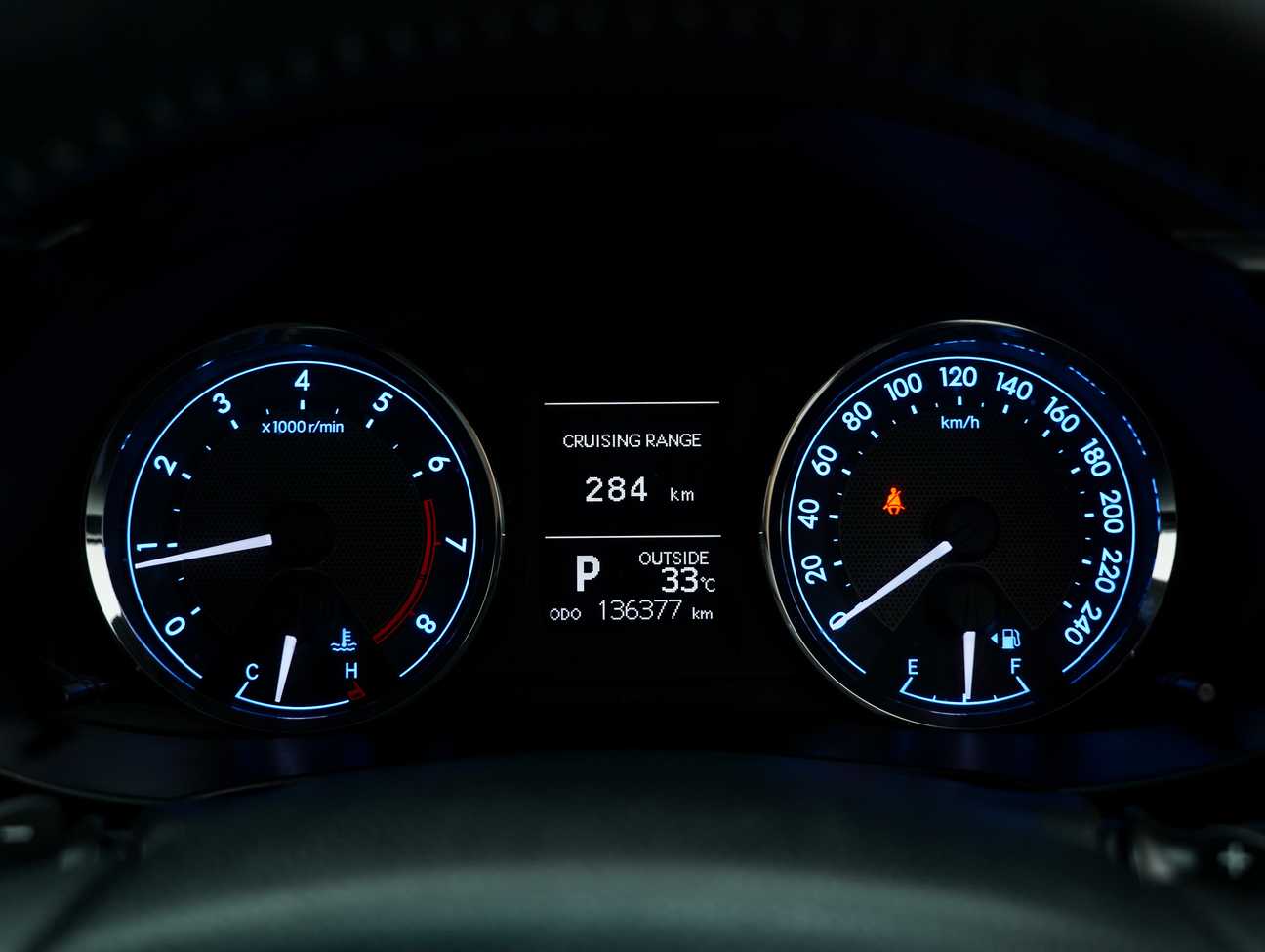 used 2014 Toyota Corolla Altis V 2.0