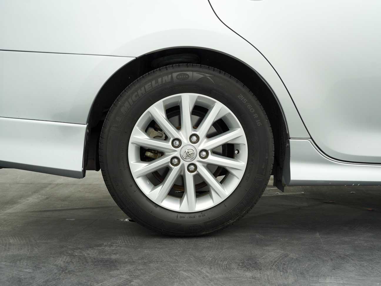 used 2014 Toyota CAMRY G 2.0