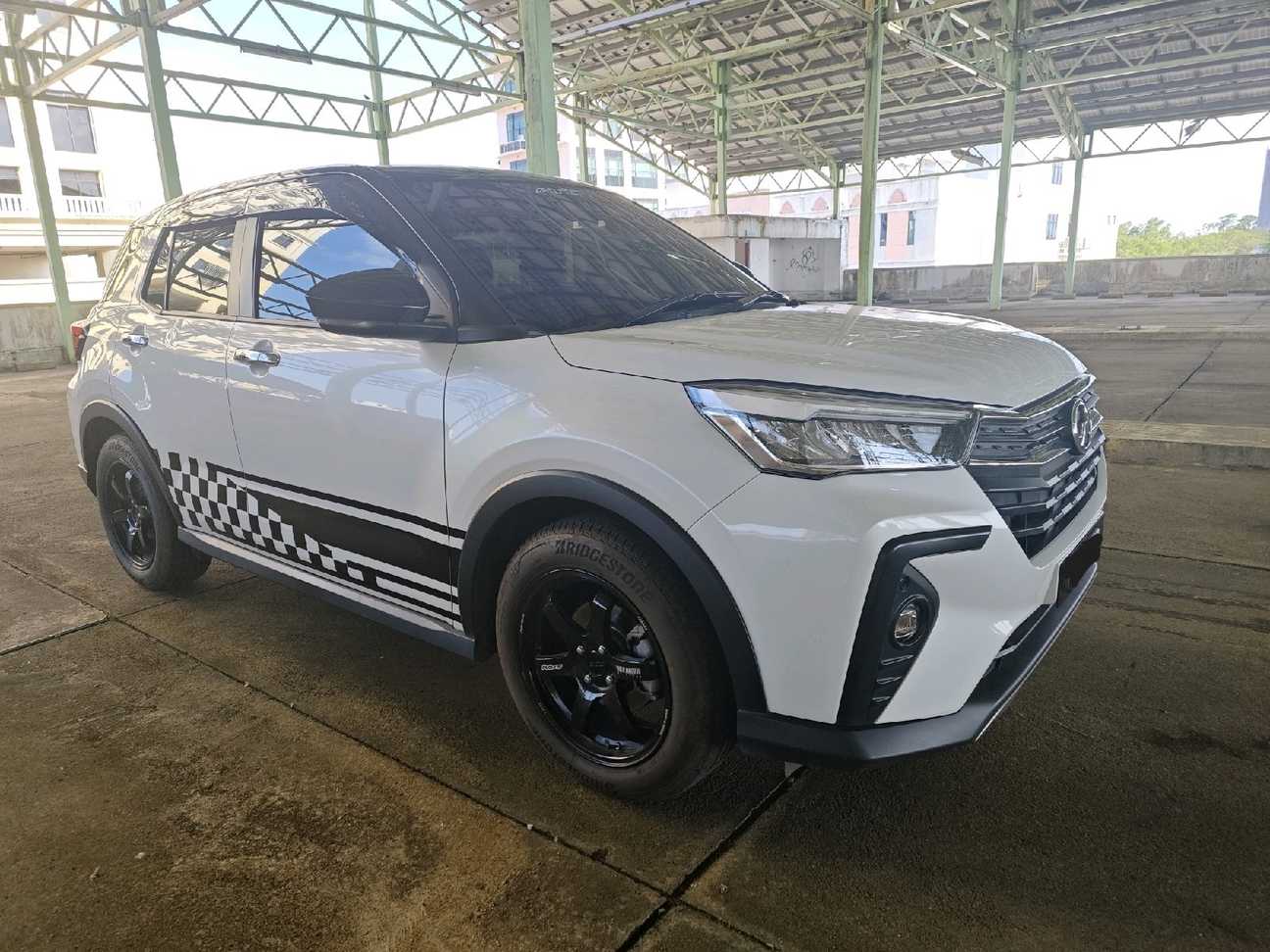 terpakai 2022 Perodua Ativa AV (2 Tone Special Metallic) 1.0