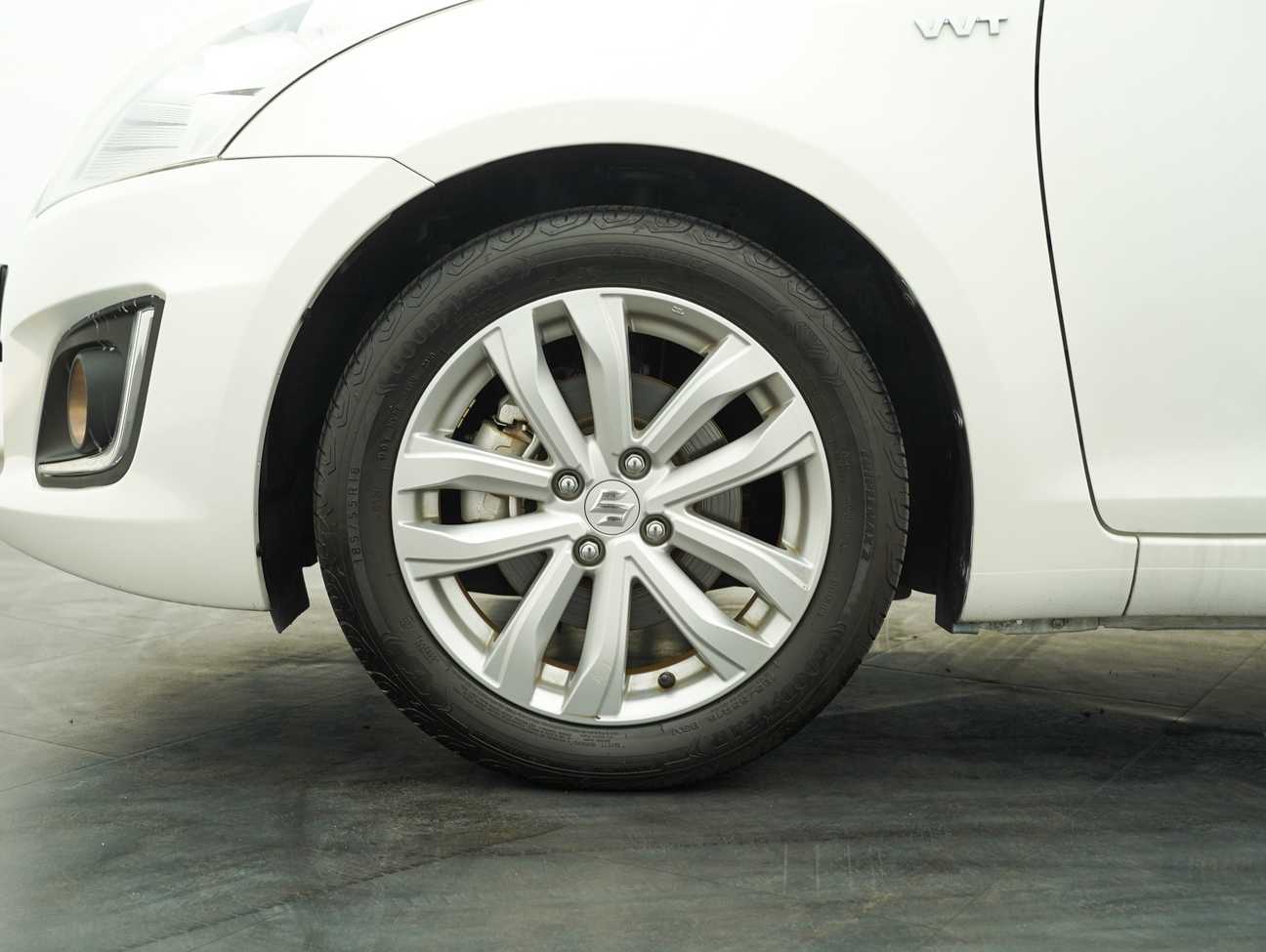 used 2015 Suzuki Swift GLX 1.4