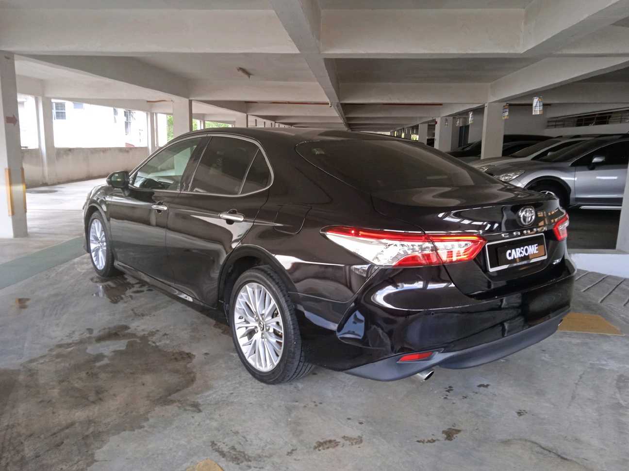 used 2019 Toyota Camry V 2.5