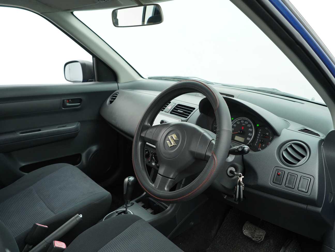 used 2012 Suzuki Swift GX 1.5