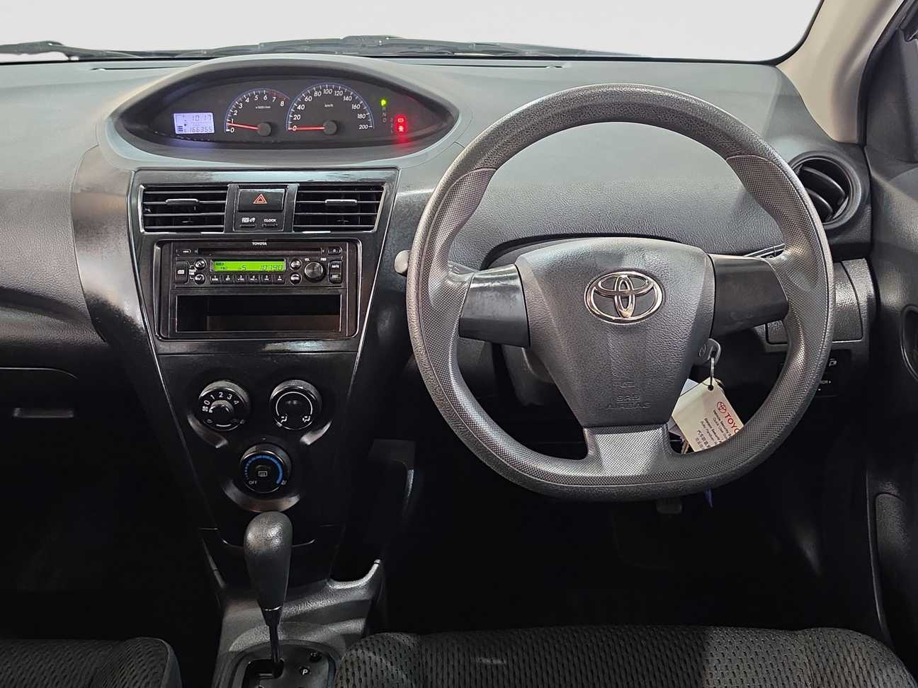 terpakai 2010 Toyota Vios J 1.5