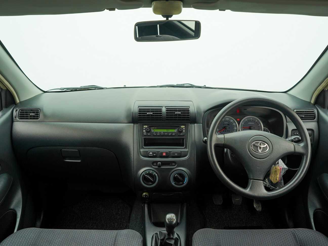 used 2006 Toyota Avanza  1.3
