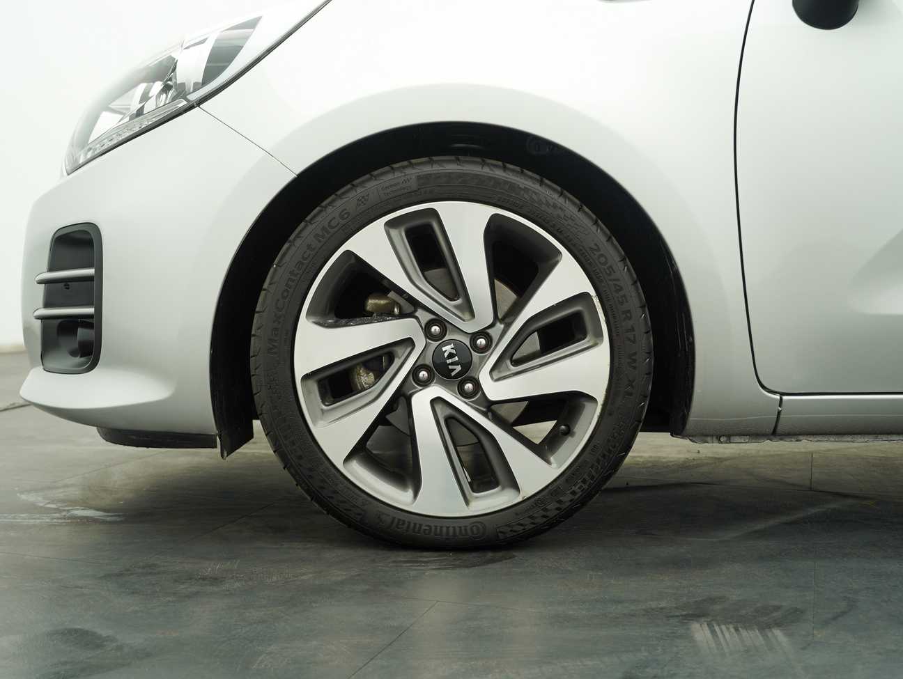 terpakai 2015 Kia Rio SX 1.4