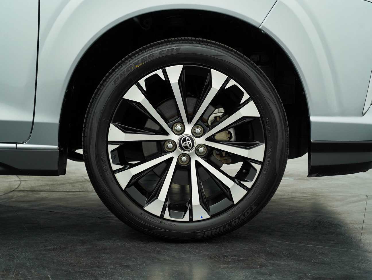 terpakai 2022 Toyota Veloz  1.5