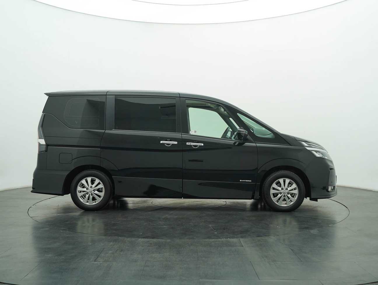 used 2023 Nissan Serena S-Hybrid High-Way Star 2.0