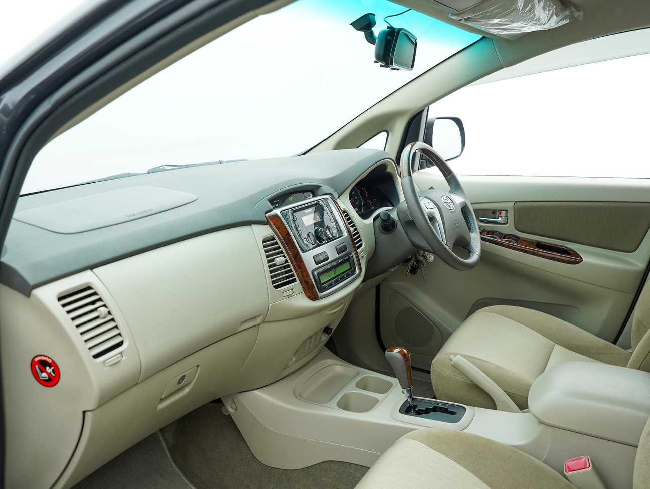 used 2015 Toyota Innova G 2.0