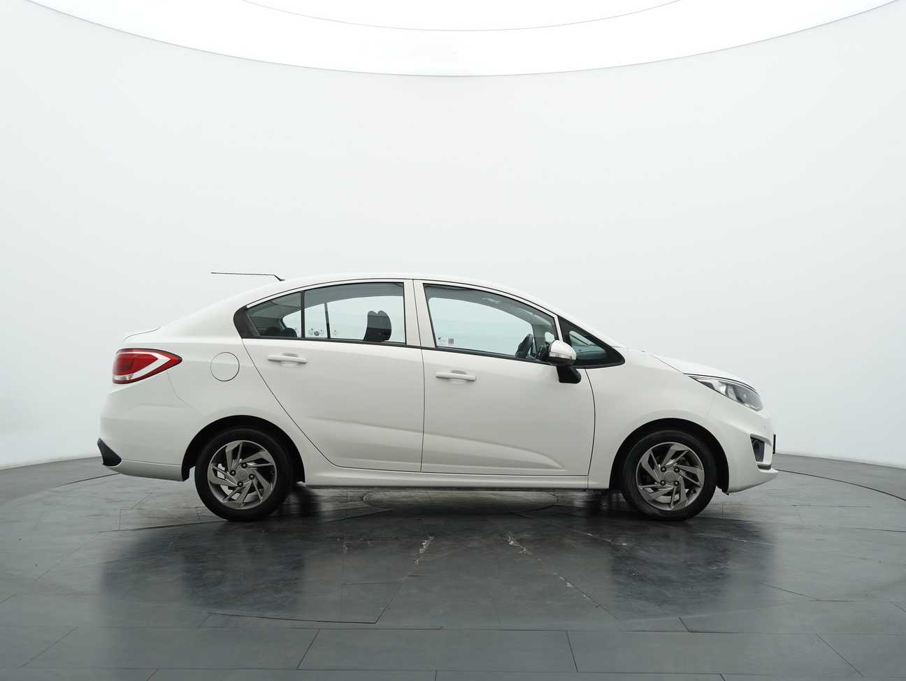 used 2016 Proton Persona Standard 1.6