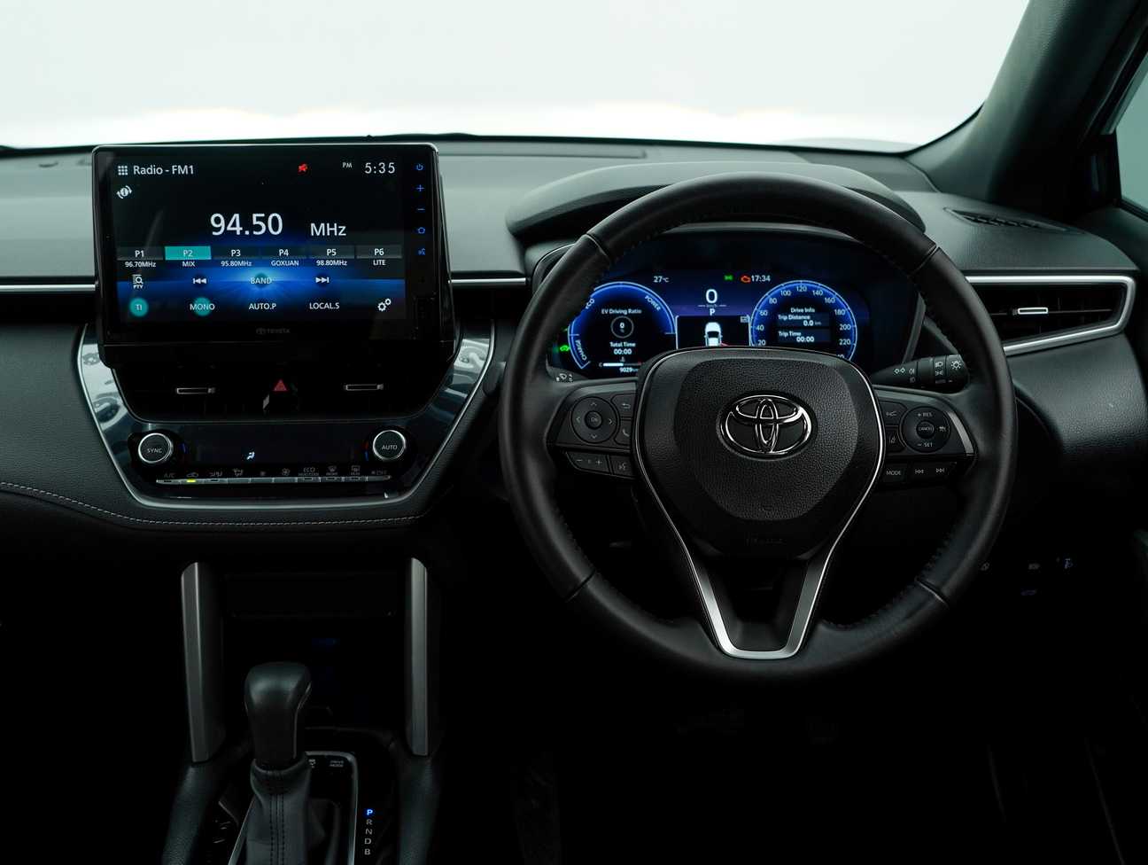 used 2025 Toyota Corolla Cross HEV 1.8