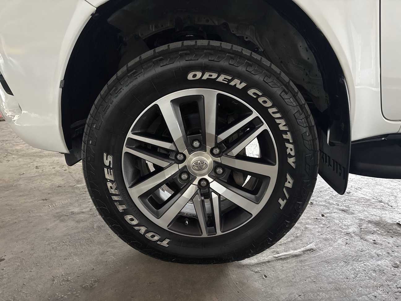 used 2016 Toyota Hilux G Dual Cab 2.8