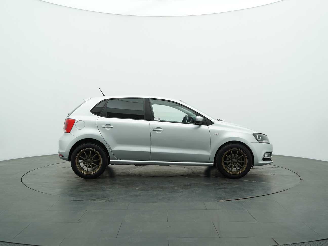used 2017 Volkswagen Polo  1.6