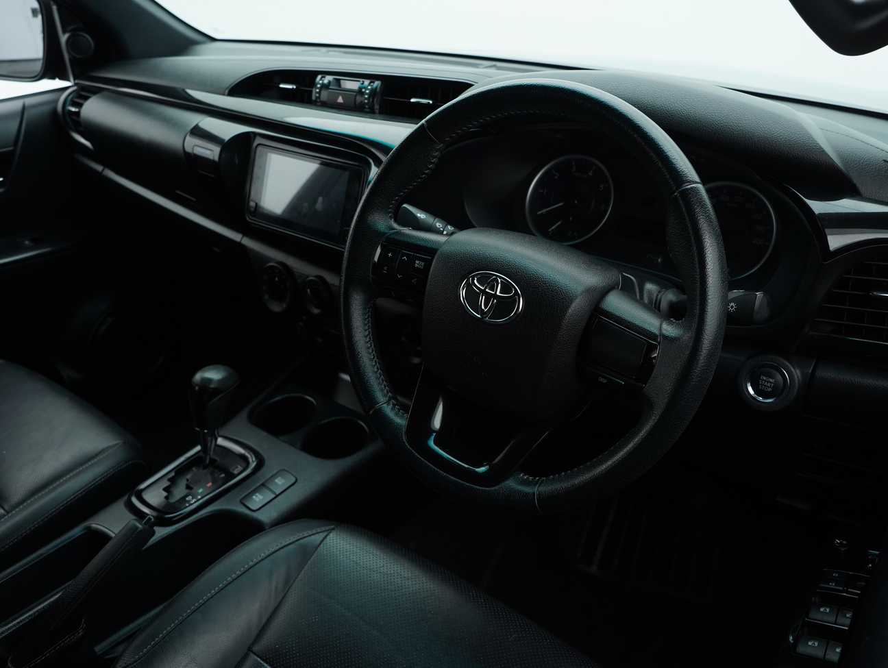 used 2019 Toyota Hilux L-Edition Dual Cab 2.4