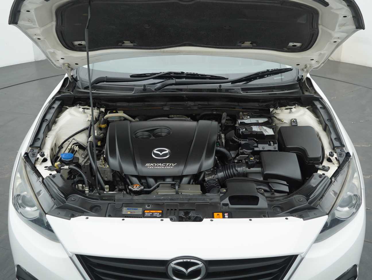 used 2015 Mazda 3 SKYACTIV-G GL 2.0