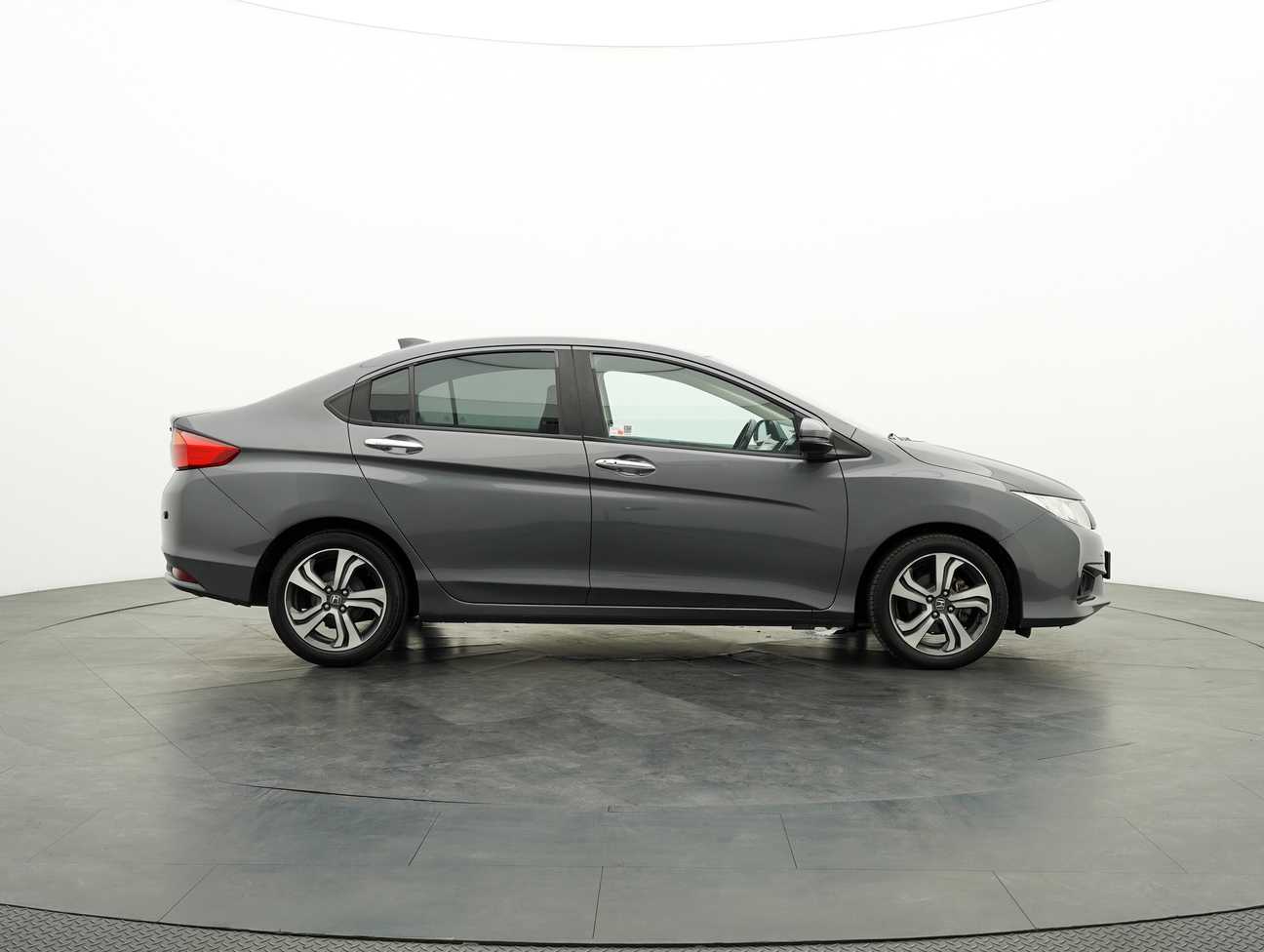 used 2015 Honda City V 1.5