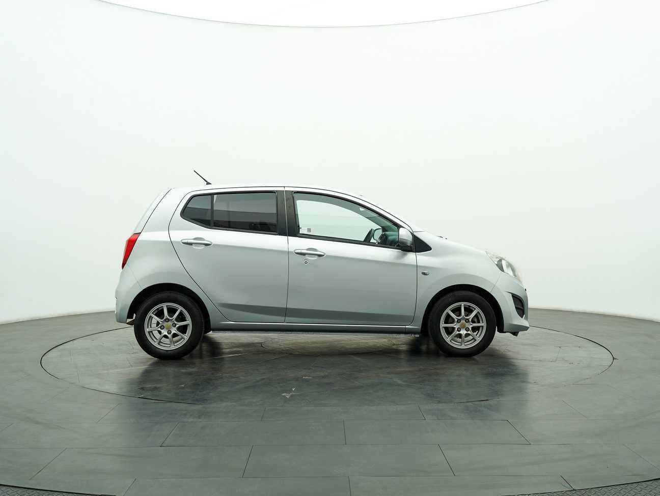 terpakai 2016 Perodua AXIA G 1.0