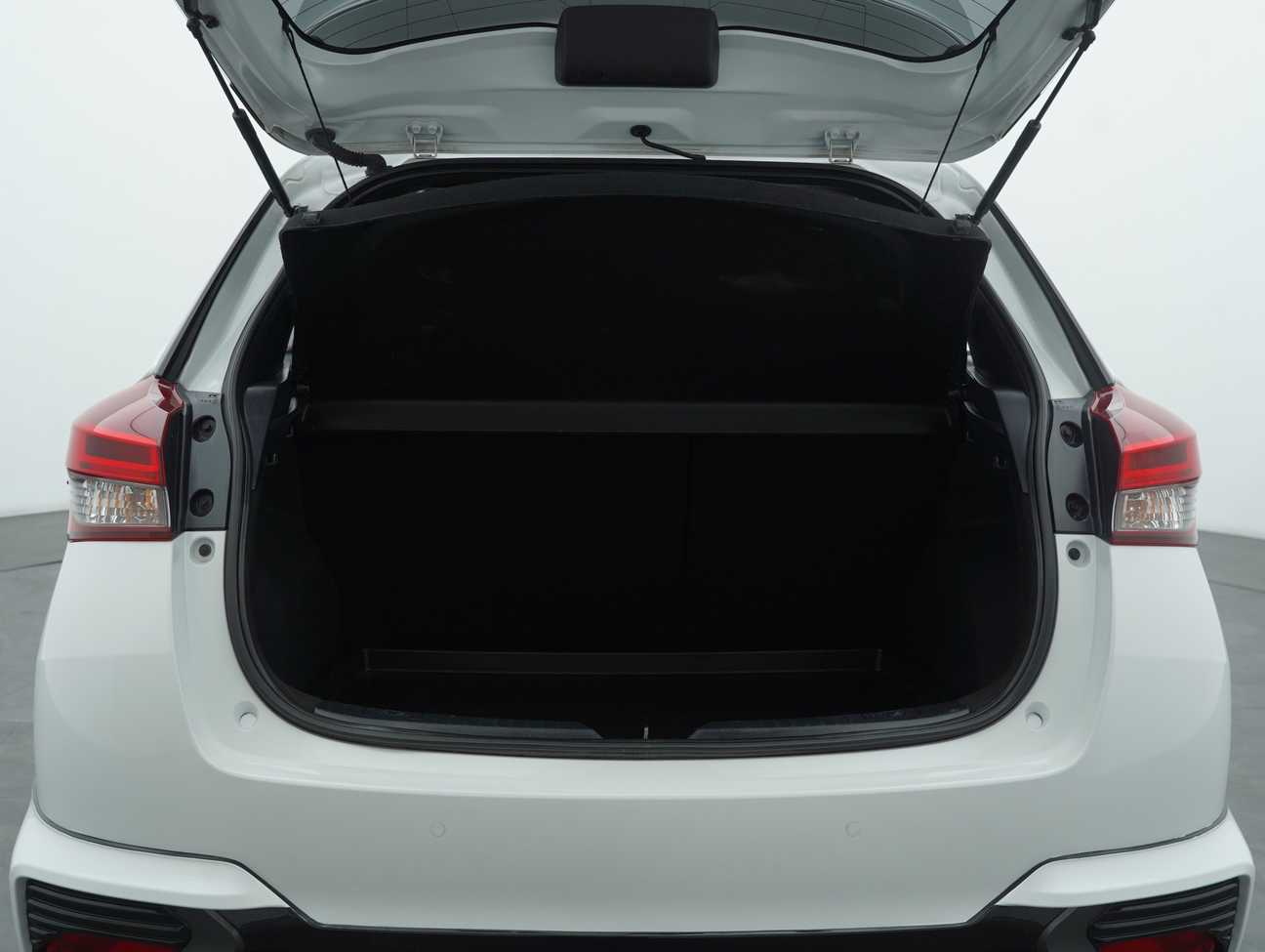 used 2021 Toyota Yaris E 1.5