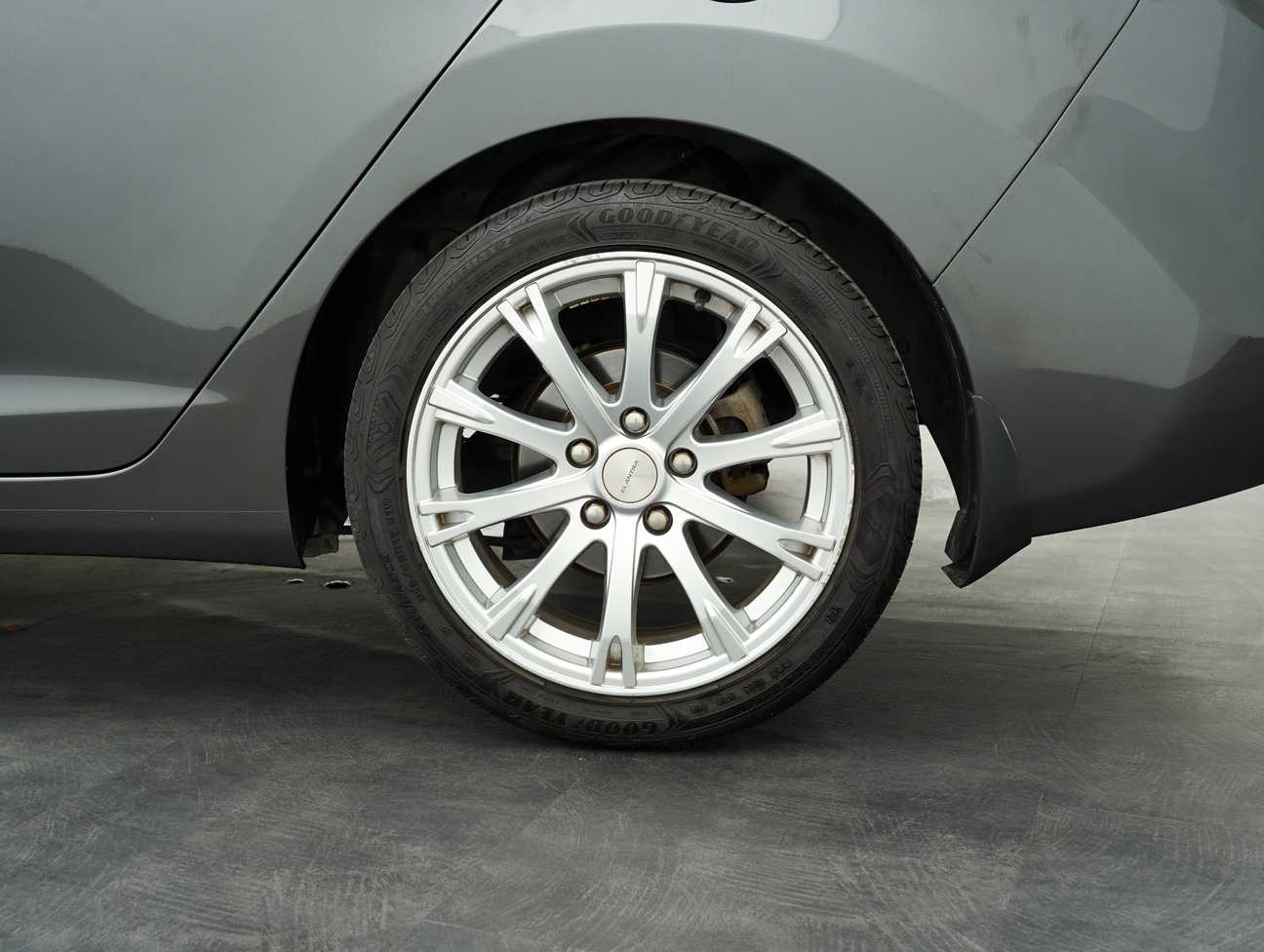 used 2015 Hyundai ELANTRA  1.8