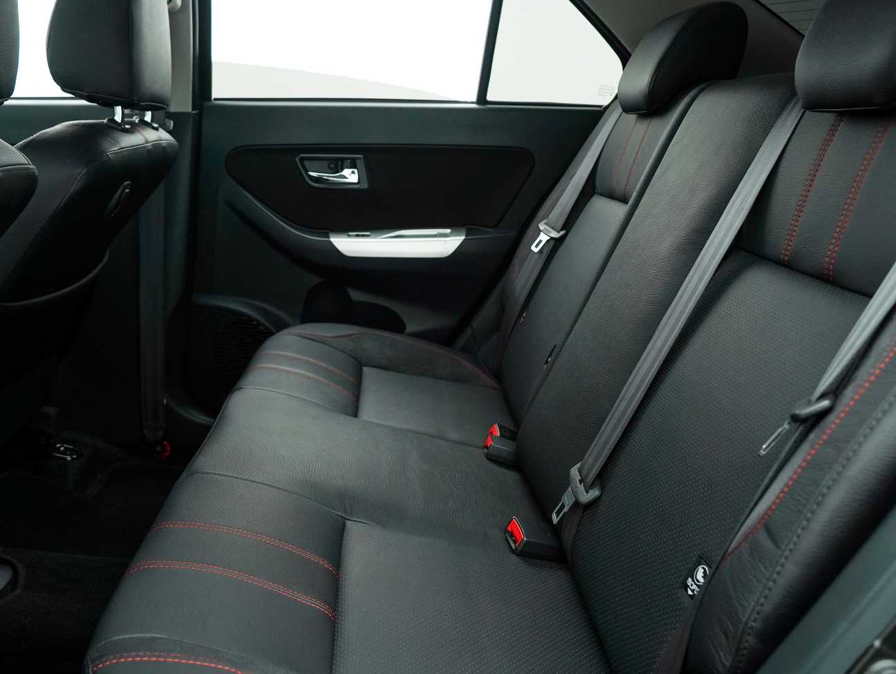 terpakai 2023 Perodua Bezza Advance 1.3