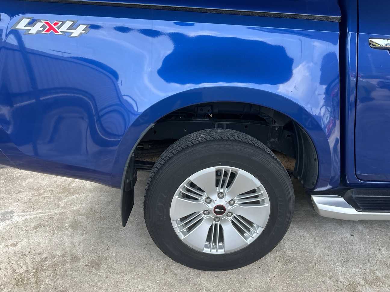 terpakai 2021 Isuzu D-Max Premium Dual Cab 1.9