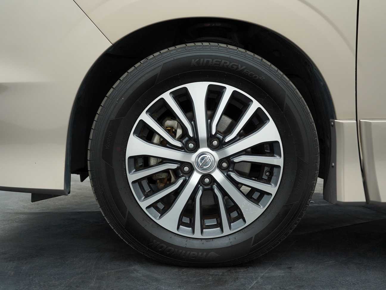 used 2020 Nissan Serena S-Hybrid High-Way Star Premium 2.0