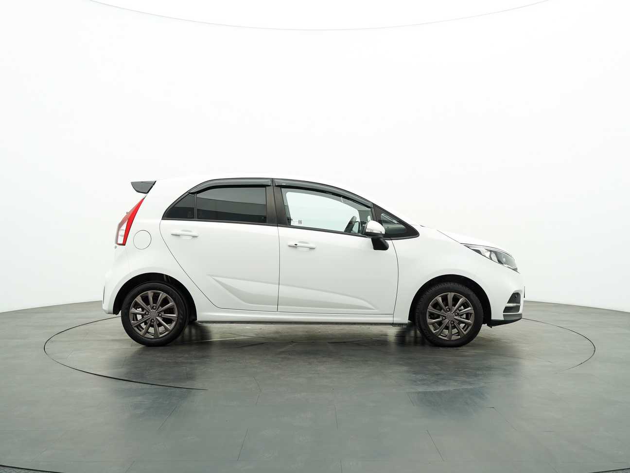 used 2020 Proton Iriz Premium 1.6