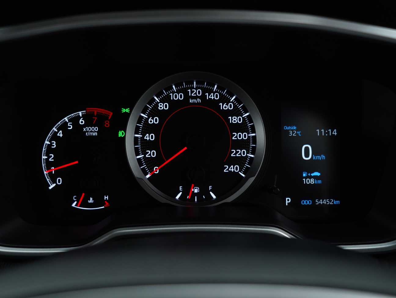 used 2022 Toyota Corolla Cross V 1.8