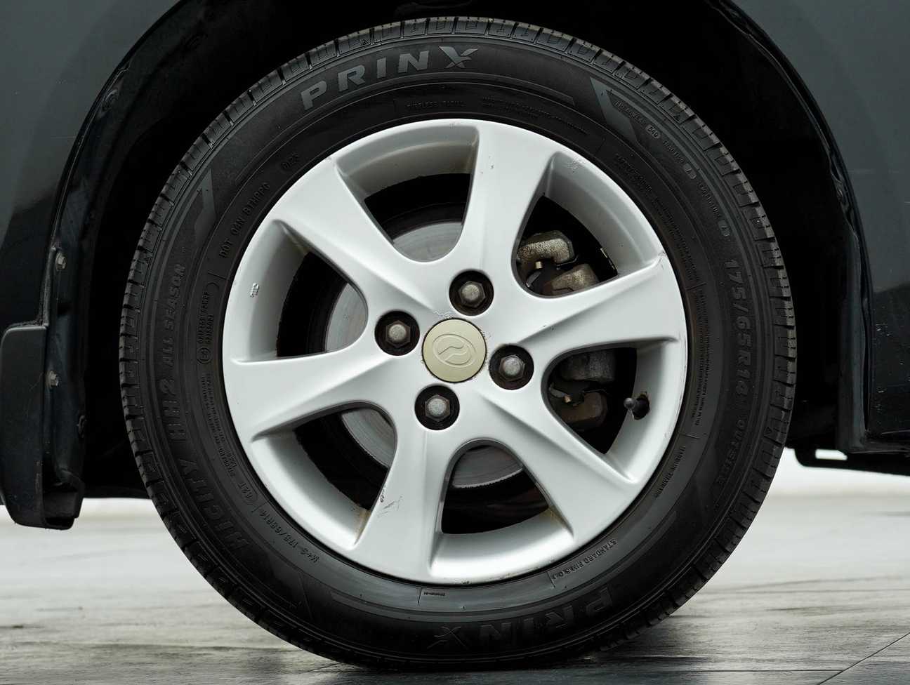 terpakai 2011 Perodua Myvi EZi 1.3