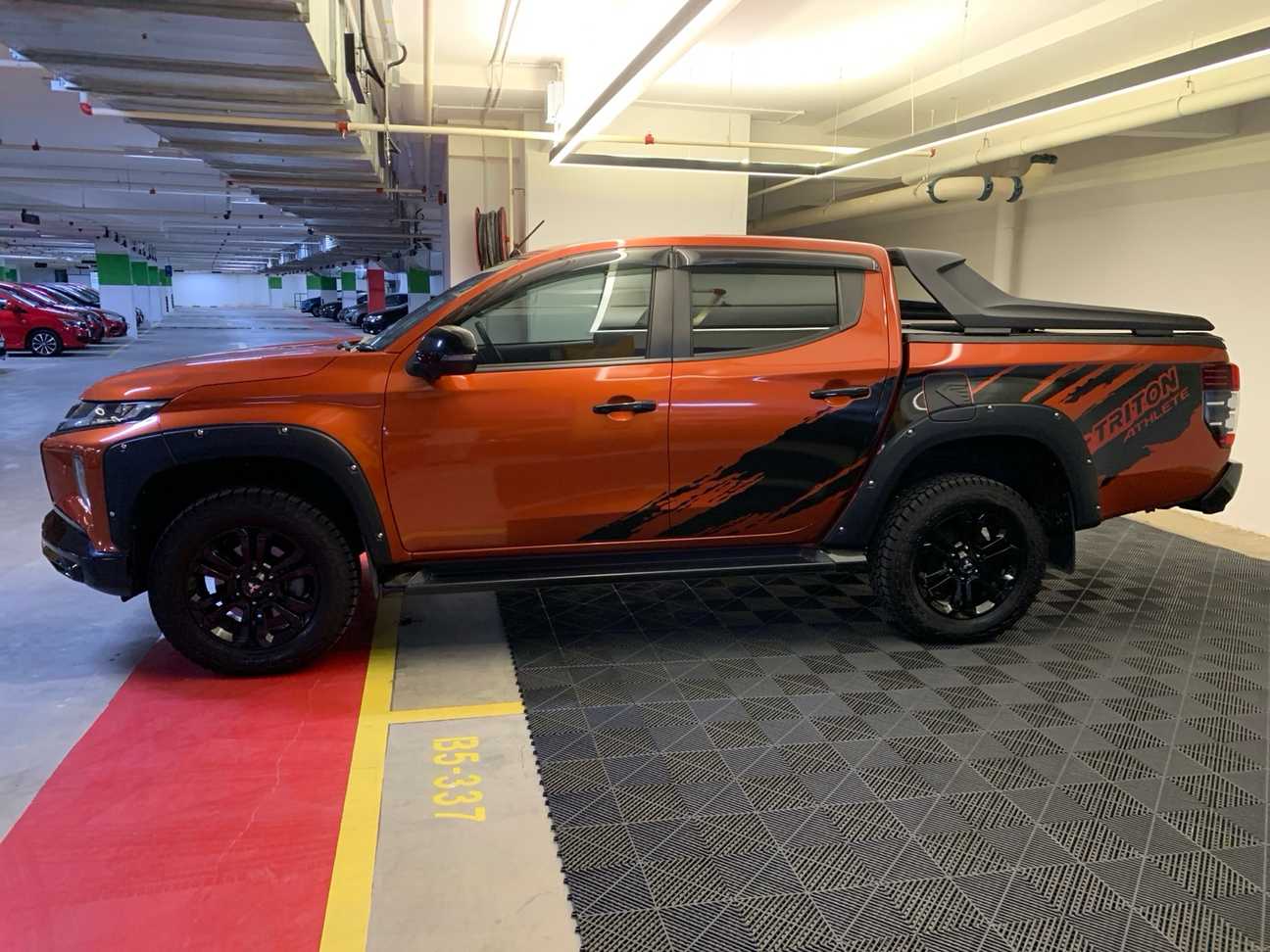 terpakai 2023 Mitsubishi Triton VGT Athlete Dual Cab 4X4 2.4