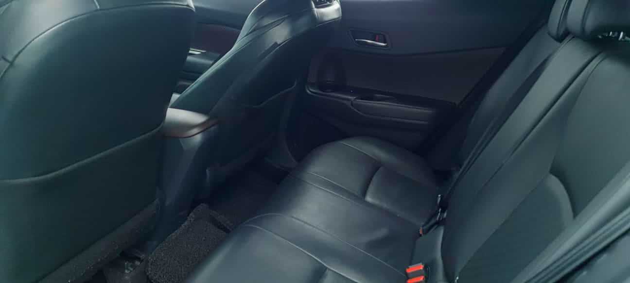 used 2019 Toyota C-HR  1.8