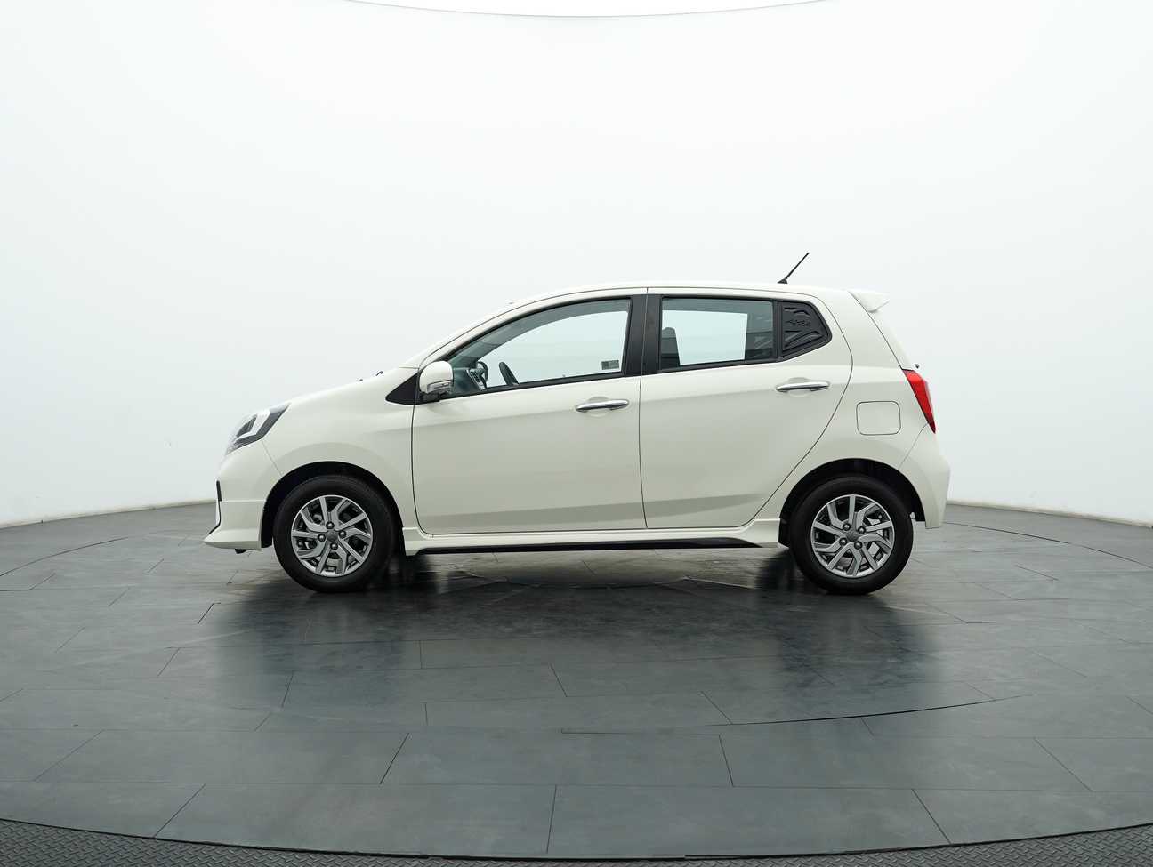 terpakai 2021 Perodua AXIA Advance 1.0