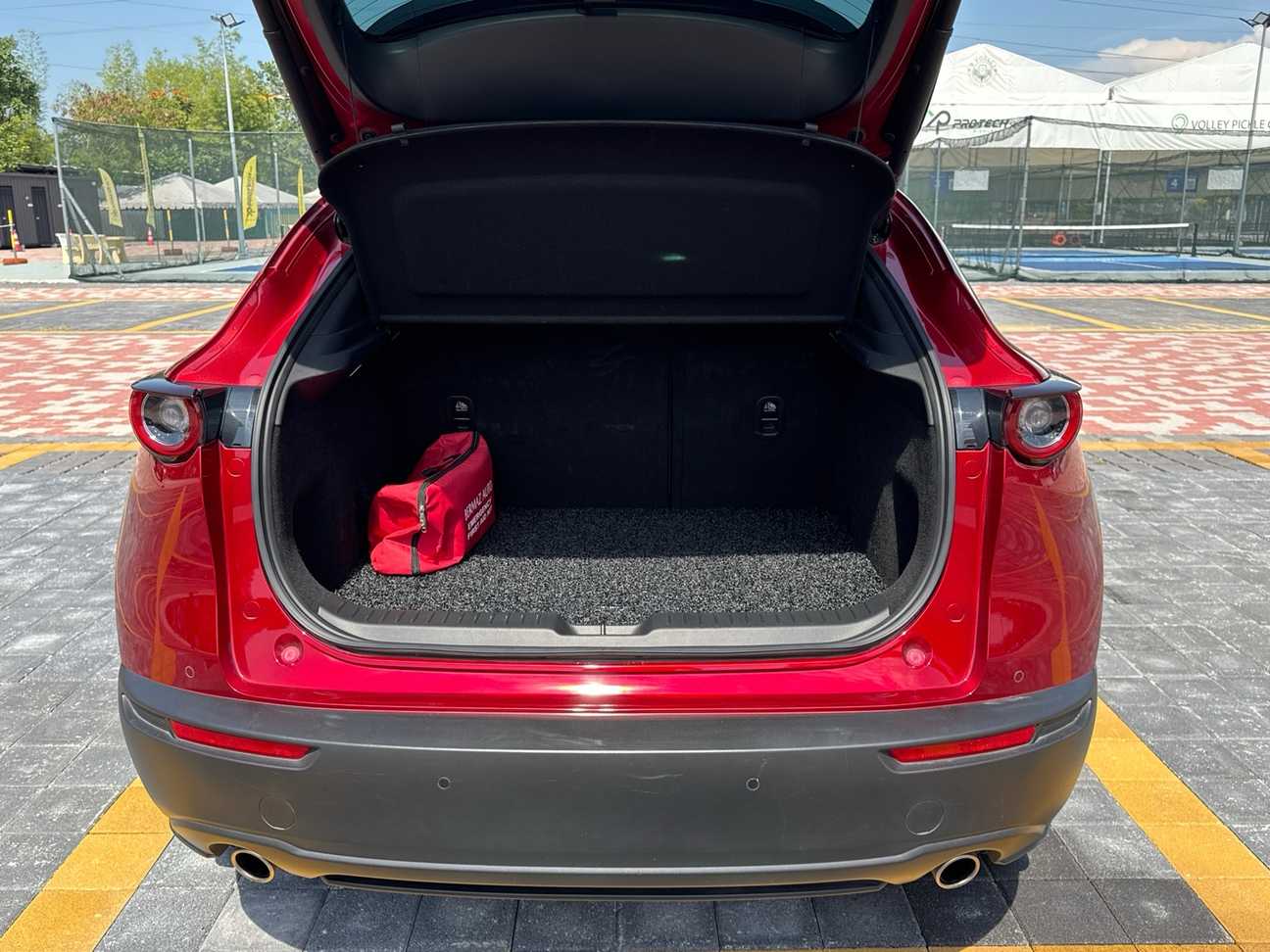 terpakai 2023 Mazda CX-30 SKYACTIV-G High Plus 2.0