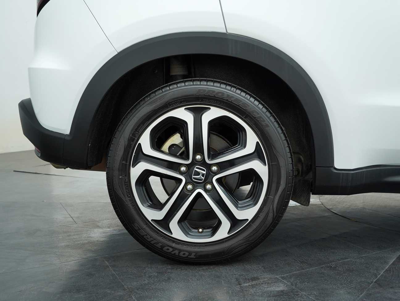 terpakai 2019 Honda HR-V i-VTEC V 1.8